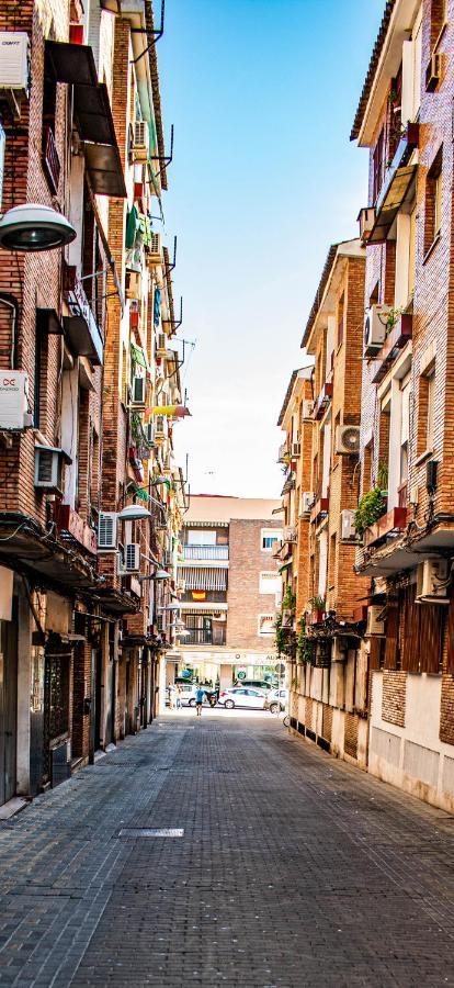 Apartament Entero, A Diez Minutos De La Juderia, Cochera Opcional